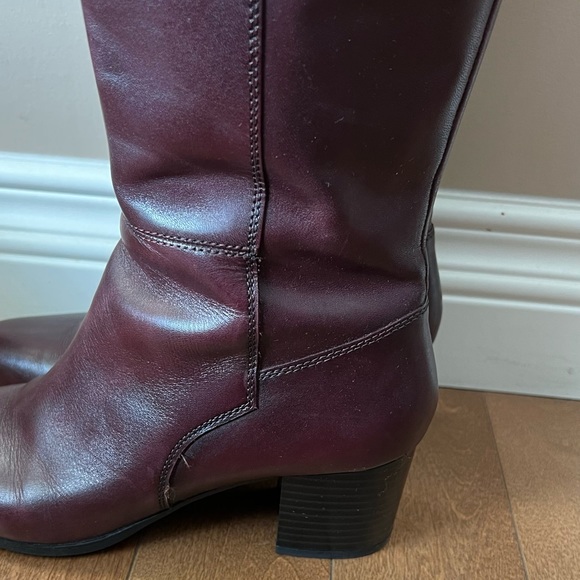 GEOX genuine leather boots in Burgundy. - Picture 13 of 16